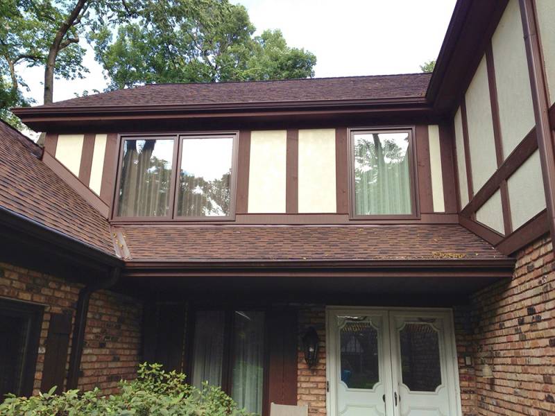 Roof with GAF Barkwood Shingles & Rain Drop Gutter Guards in Lisle