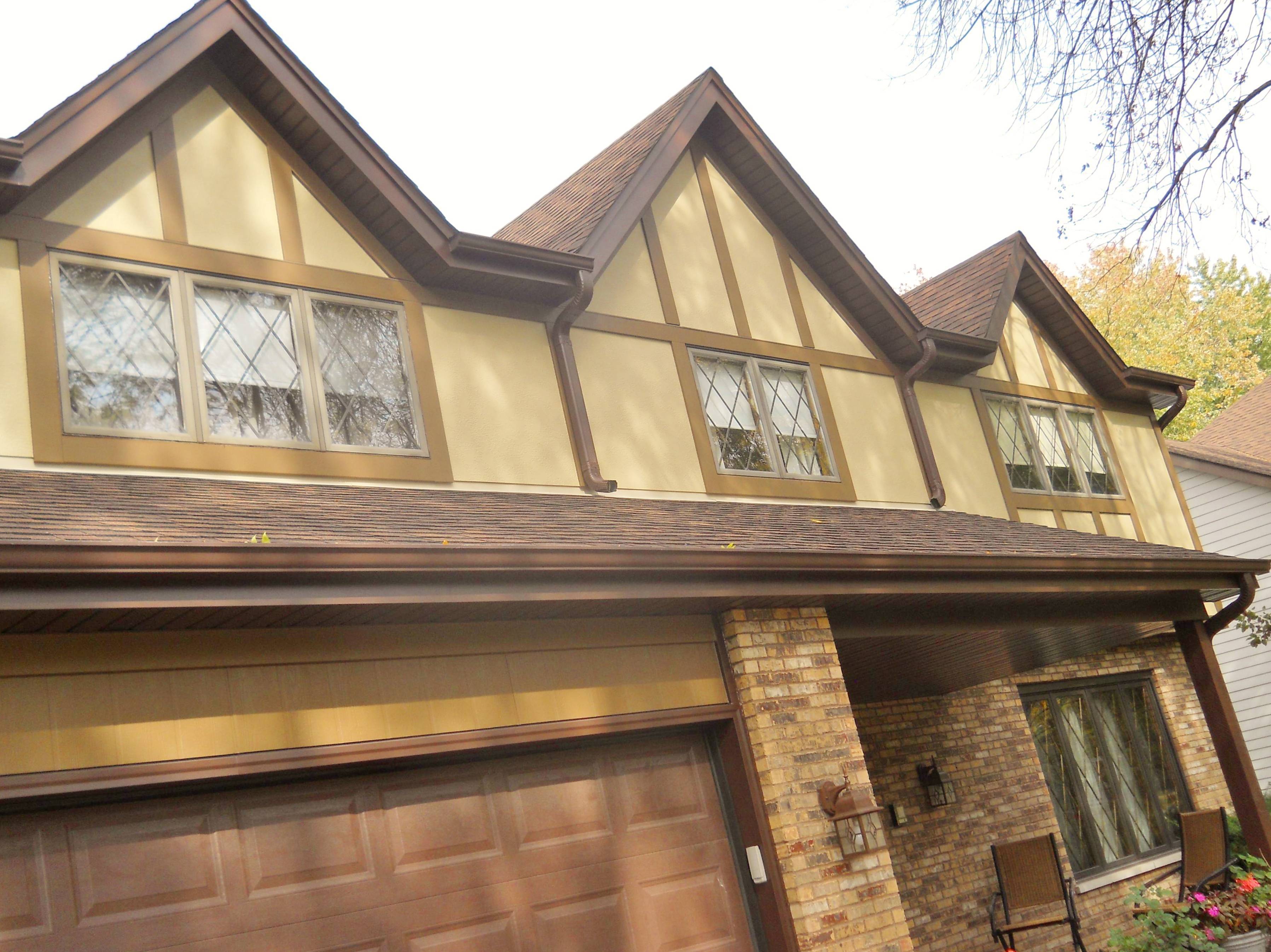 Timber Frame Style with Autumn Tan James Hardie Stucco & Chestnut Brown