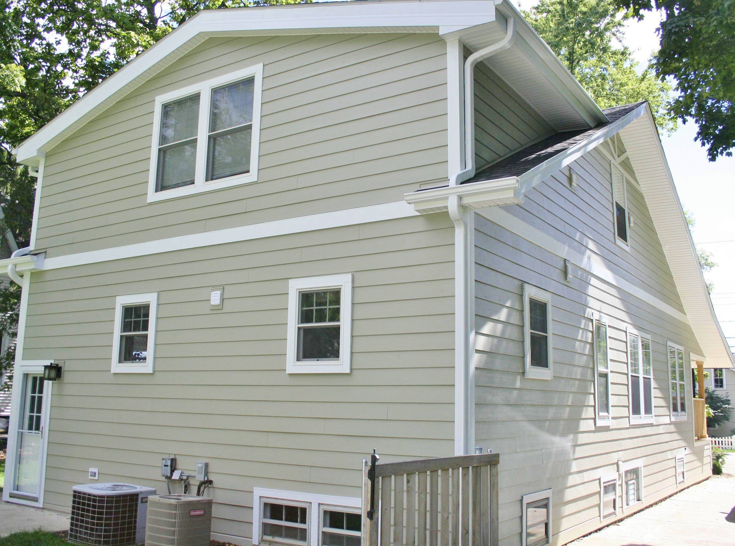 Andersen DoubleHung Windows, Monterey Taupe James Hardie Plank Siding