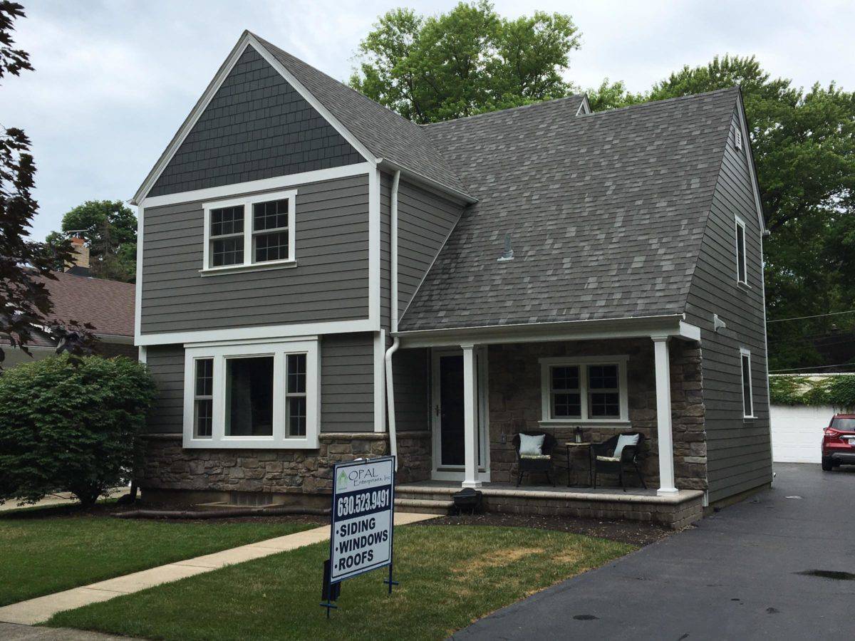 New siding and windows installed in Aurora IL