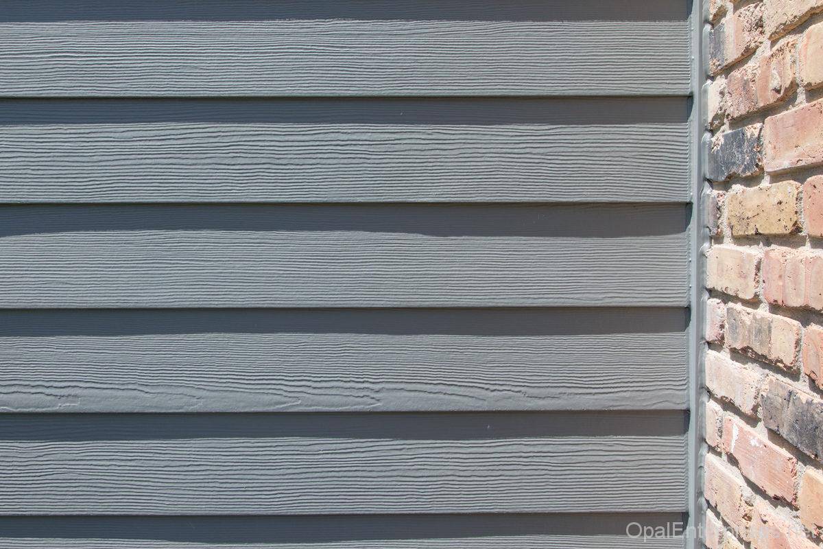 HardiePlank lap siding in Gray Slate color with Select Cedarmill texture