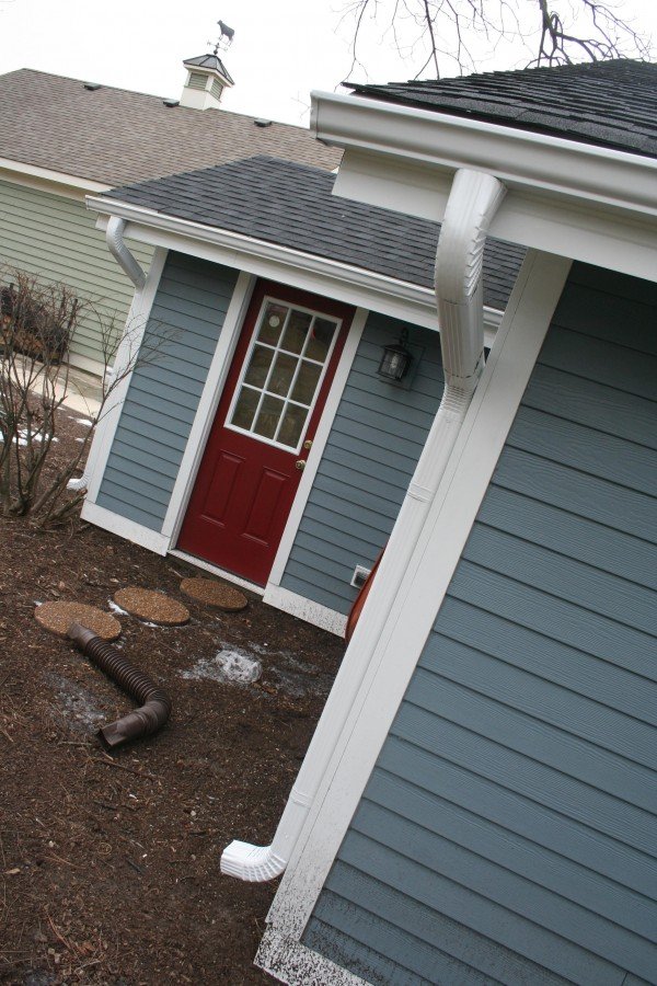 Hardie Boothbay Blue Siding with Red Door in Wheaton Illinois. #OpalCurbAppeal