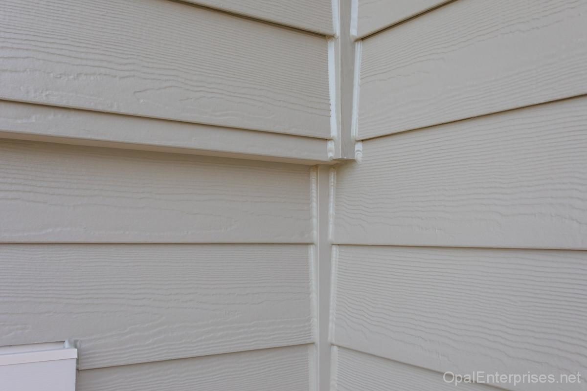 Monterey Taupe James Hardie Siding Close Up