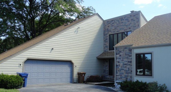 james-hardie-siding-sandstone-beige-and-stone-siding-bloomingdale-165-golden-eye-dr-3
