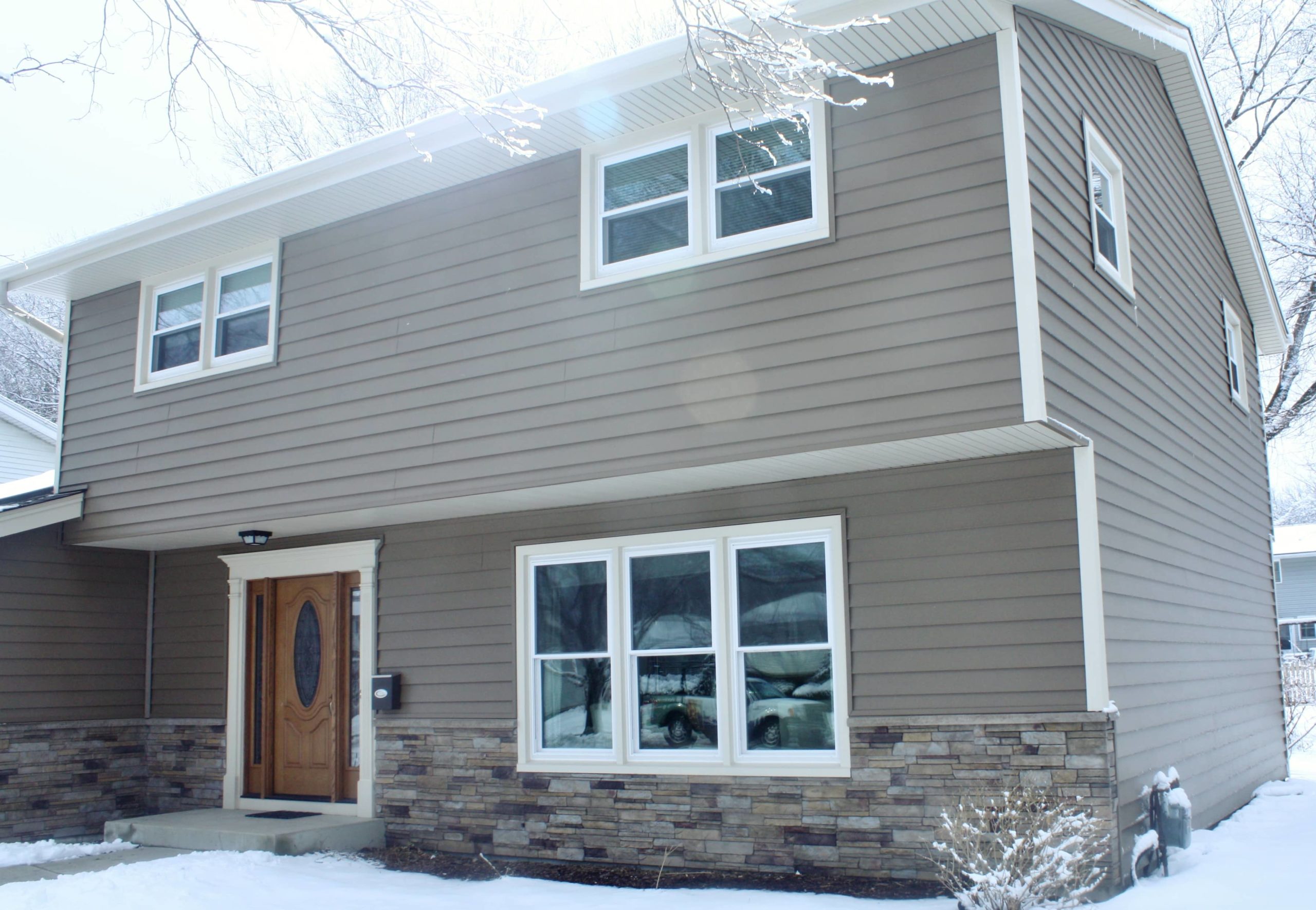 Energy Efficient Alside Prodigy Insulated Vinyl Siding, Versetta Stone