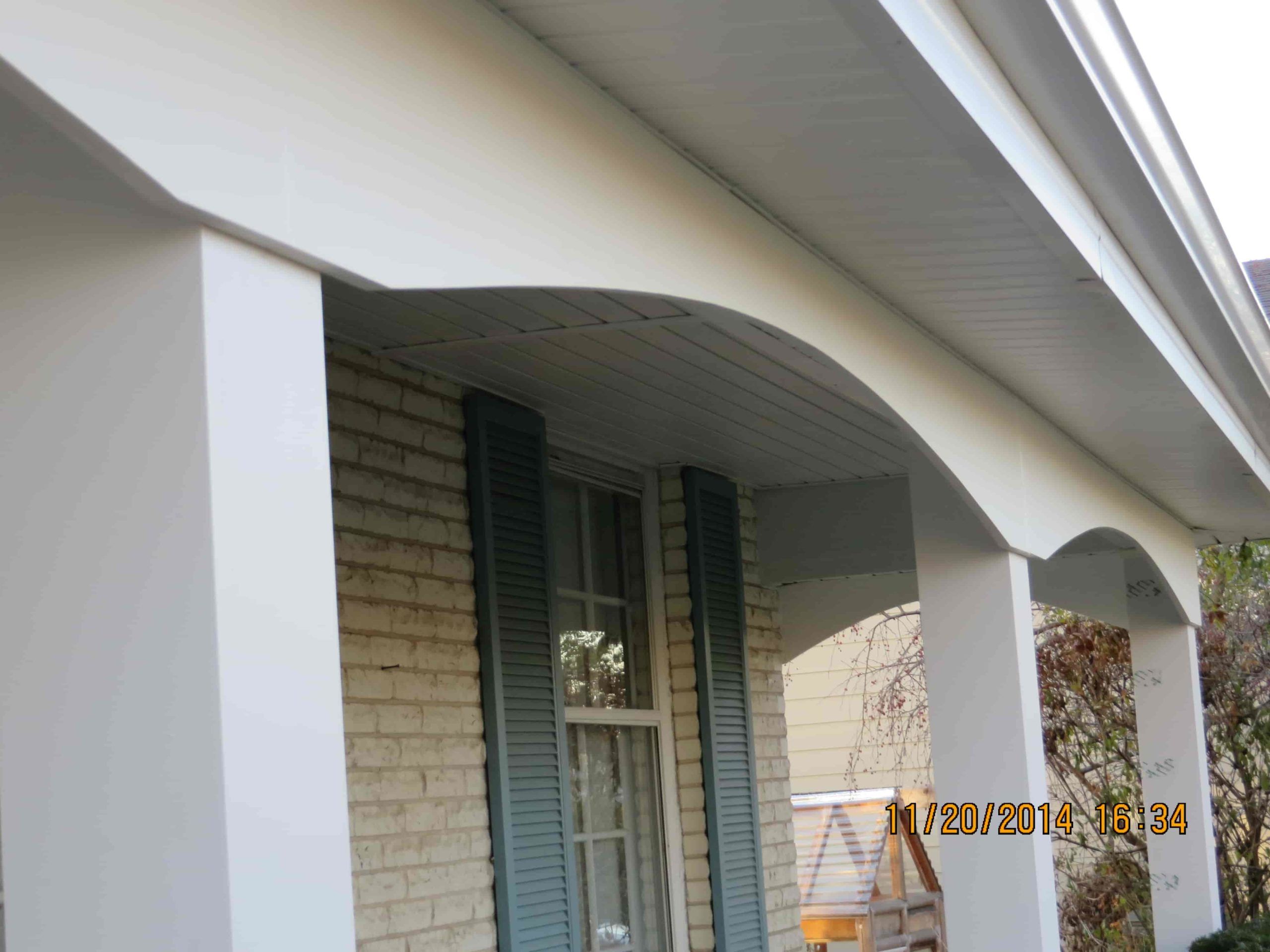 James Hardie Navajo Beige Plank Siding with Arctic White Hardie Fiber